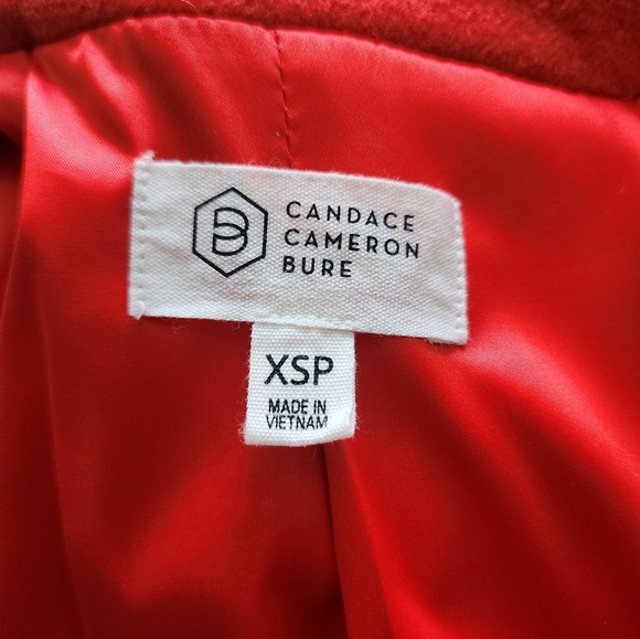 Knee length Red Coat Candice Cameron Bure - Picture 2 of 9